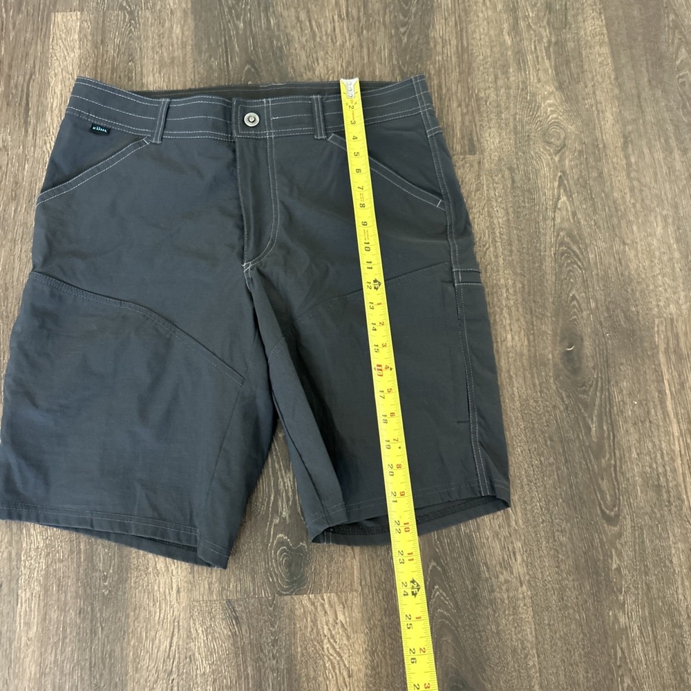 Kuhl Men's Cargo Shorts in Charcoal with Contrast Stitching - Picture 4 of 8